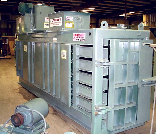 SELCO Horizontal Baler, 27x54" bale size,